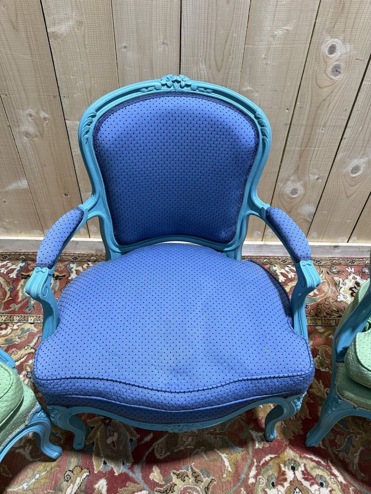 Suite de 4 fauteuils cabriolets de style Louis XV