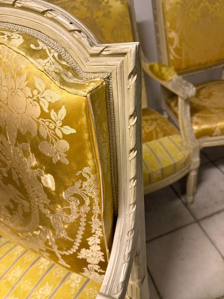 Mobili da salotto in faggio laccato in stile Luigi XVI - XIX secolo