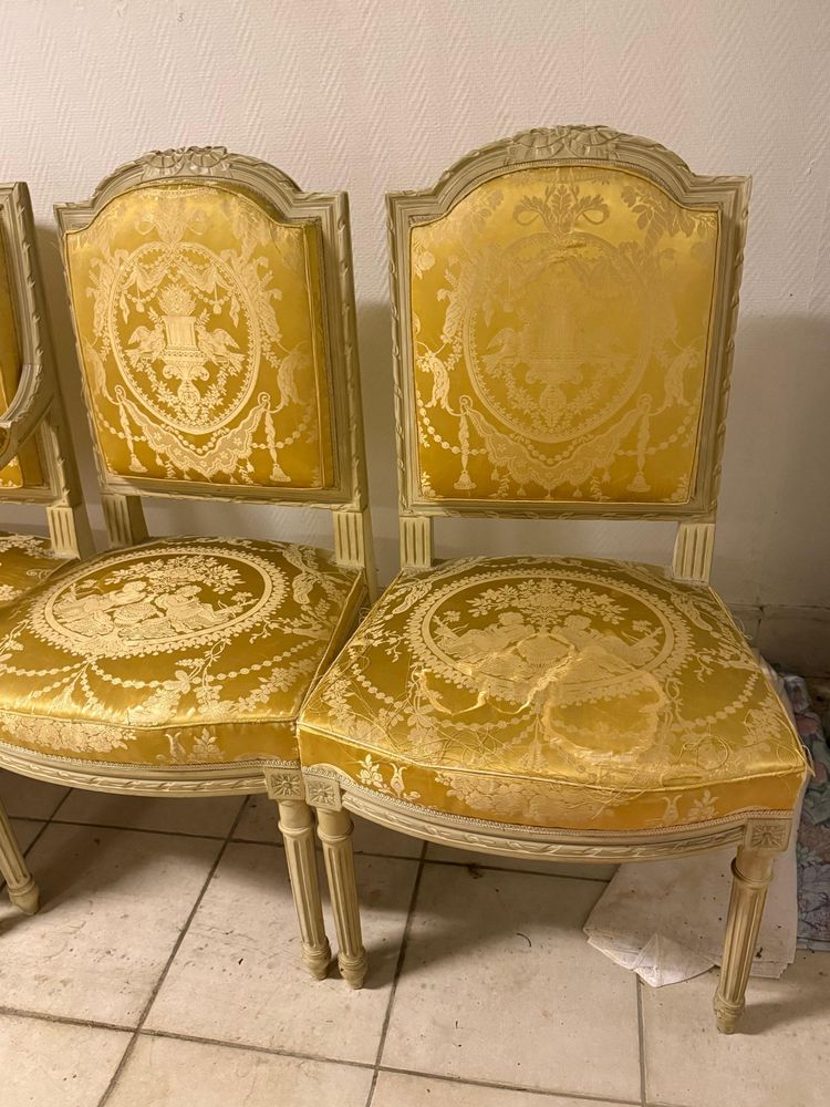 Mobili da salotto in faggio laccato in stile Luigi XVI - XIX secolo