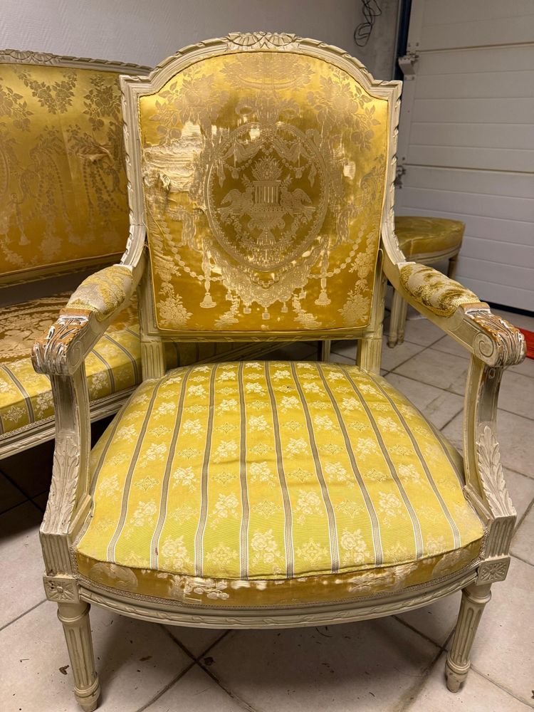 Mobili da salotto in faggio laccato in stile Luigi XVI - XIX secolo