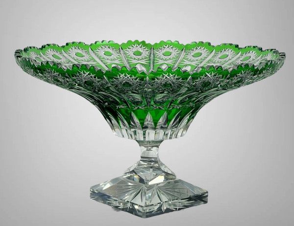 ROUND CUP ON GREEN PEDESTAL IN HAND-HEWN BOHEMIAN CRYSTAL