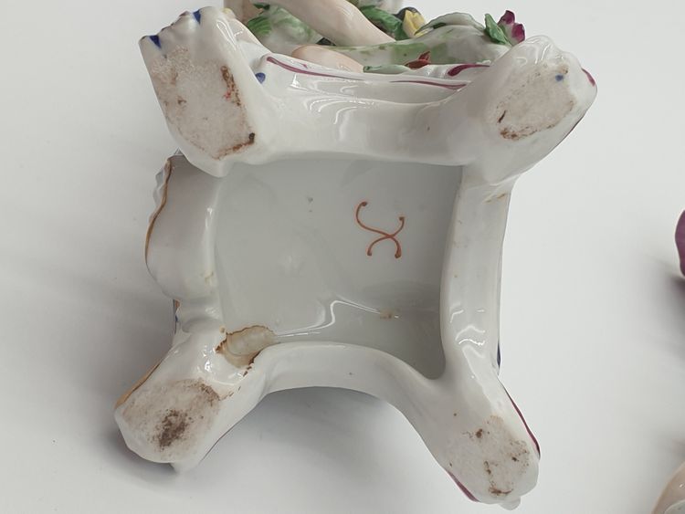 Pair of porcelain candlesticks - PUTTI - Barbotine - Candlesticks