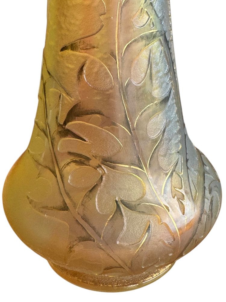 Daum - Vaso con decorazione a cardo