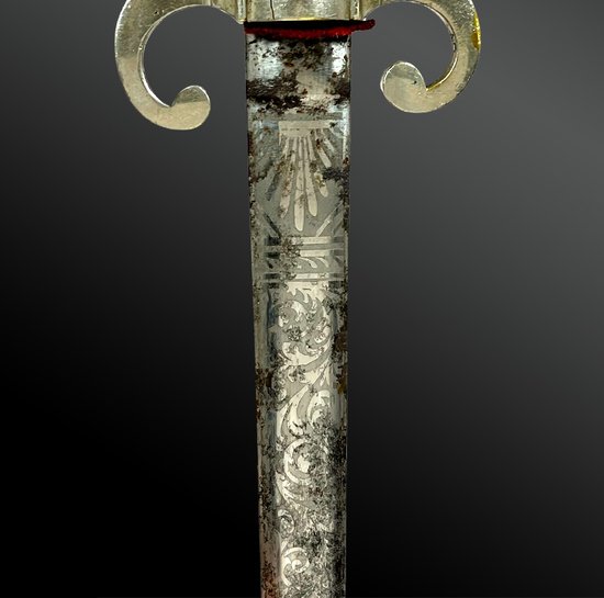 DAGUE left hand in the Renaissance style - France - XIXth century