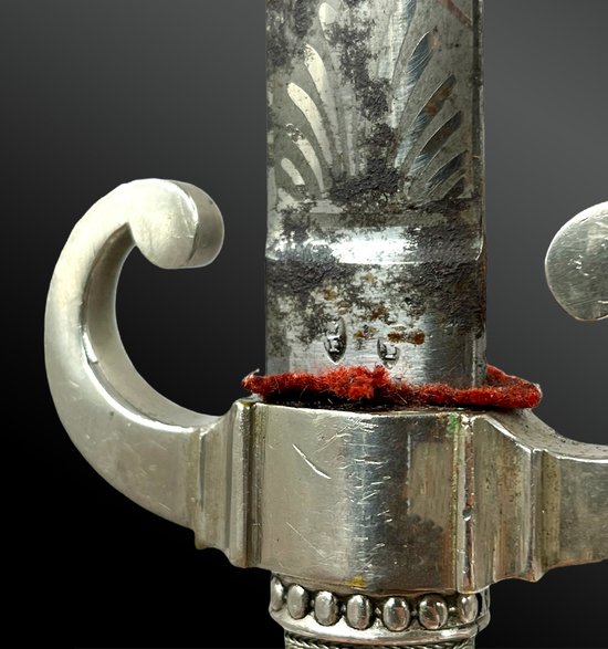 DAGUE left hand in the Renaissance style - France - XIXth century