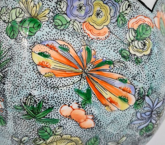 Bonbonnière en Porcelaine à décors de Papillons, Chine – Début XXe