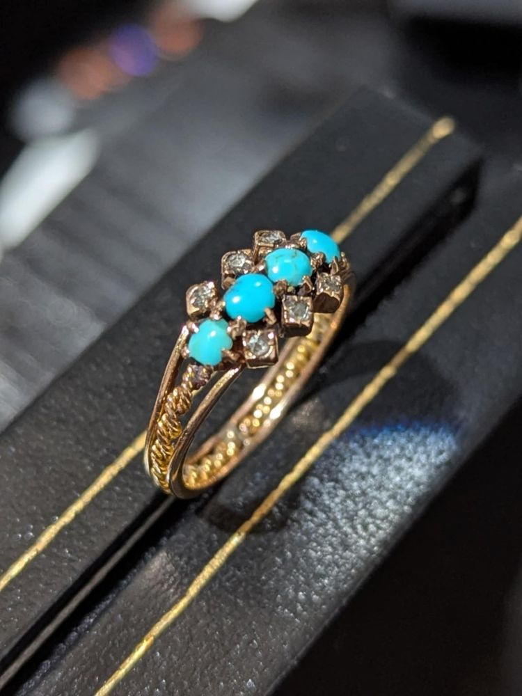 Antique bague en or 18k avec diamants et cabochons de turquoise 2.30 g CIRCA 1880