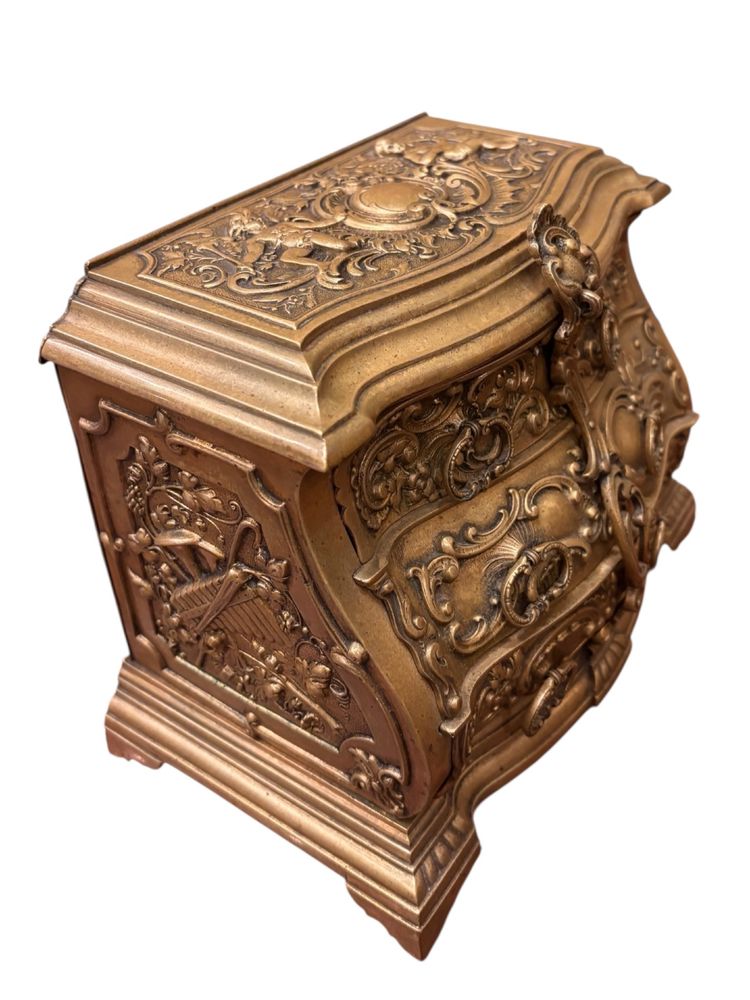 Piccolo cassettone in bronzo con cassetti, decorazione rocaille – XIX secolo