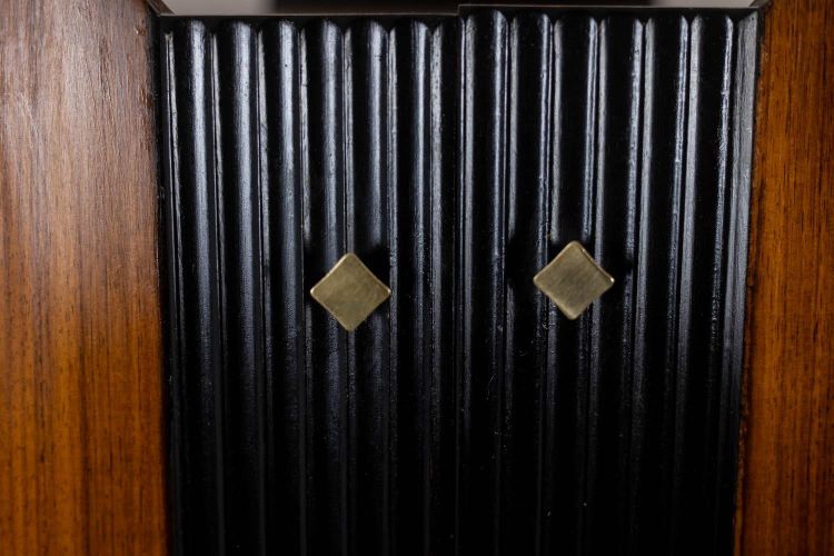 Coppia di mobili italiani impiallacciati in teak. Anni '60. LS656320092P