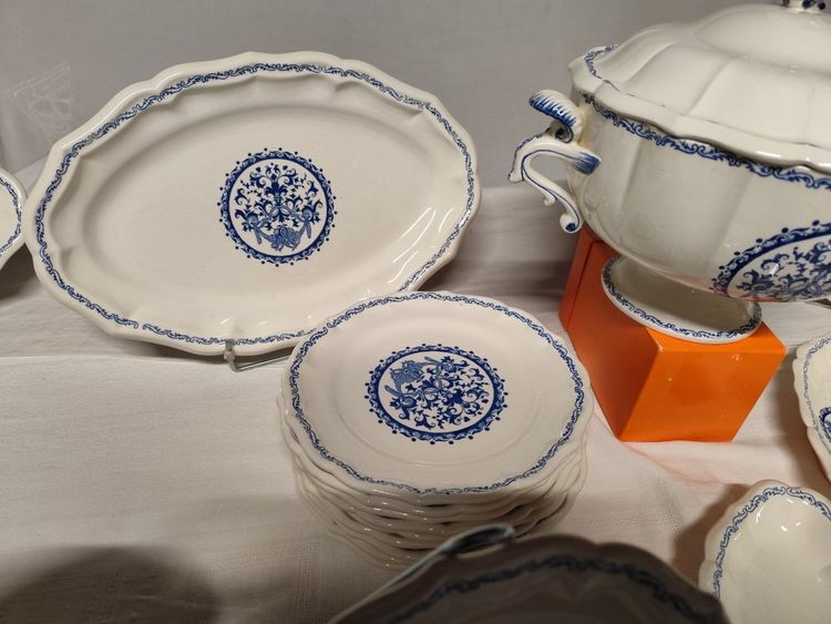 GIEN - Service de table modèle Rouen 1932 en faïence 43 pièces