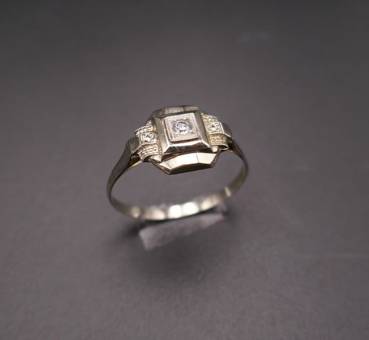 Art-Deco-Diamantring, 18 Karat Gold.