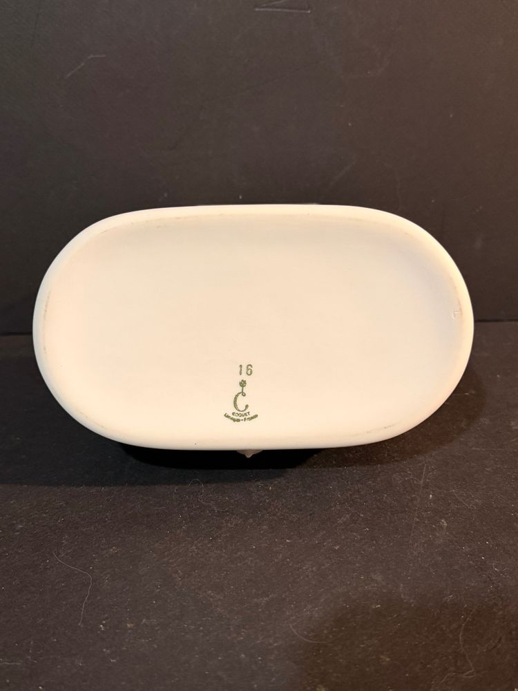 Biscuit tin – Neoclassical decoration – Coquet Limoges