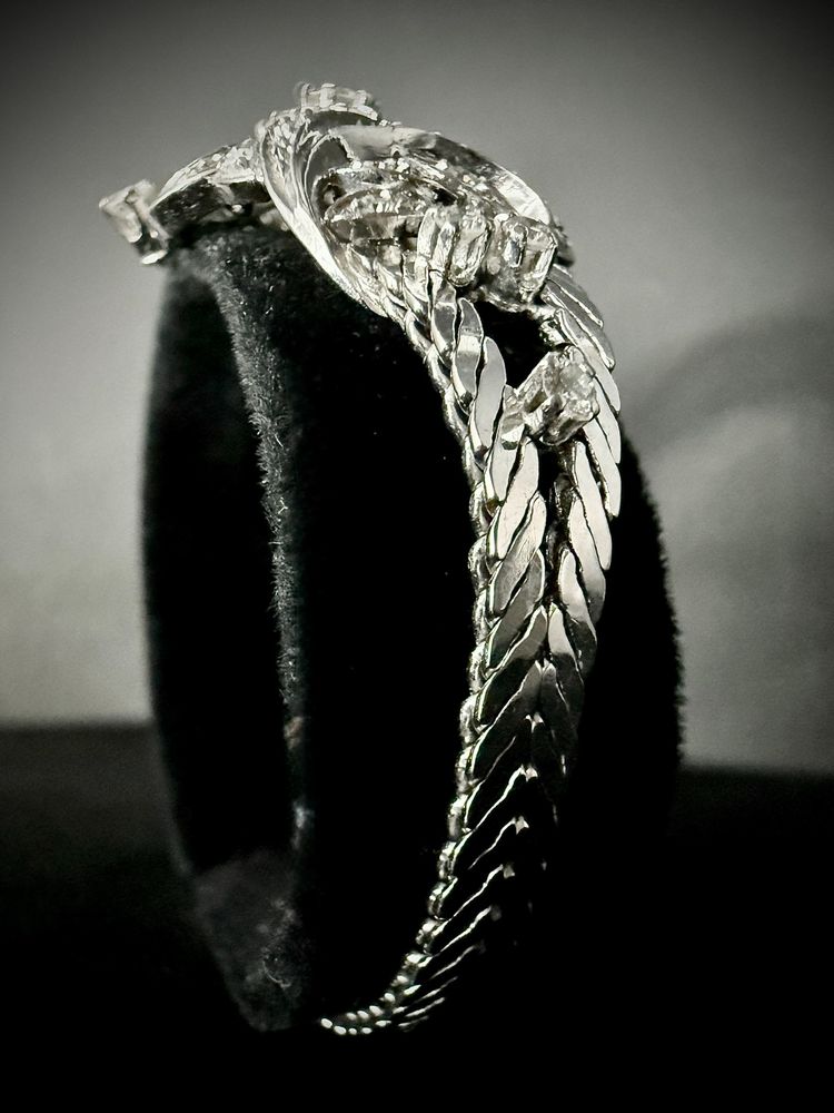 Bracelet or blanc serti de 4 carats