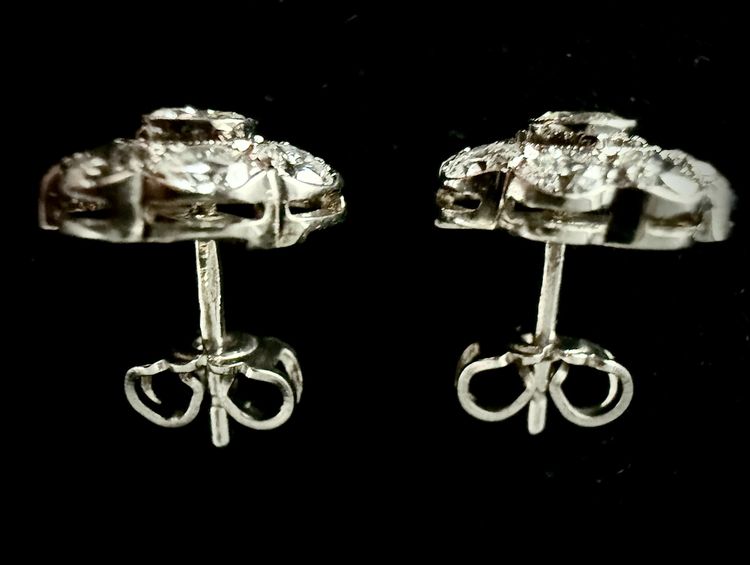 Boucles d'oreilles Art Déco serties de 2,58 carats