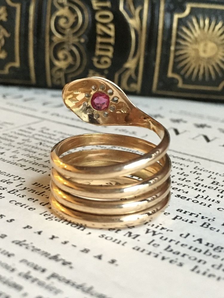 Anello antico in oro rosa 18 carati a forma di serpente