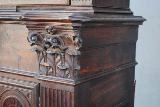 Grand Meuble De Sacristie En Chêne Composé D’éléments  Anciens