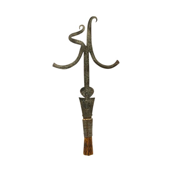 CEREMONIAL SHORT SWORD Culture Konda, Democratic Republic of Congo First half of the 20th century