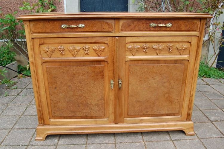 Credenza in noce in stile Art Nouveau, circa 1900