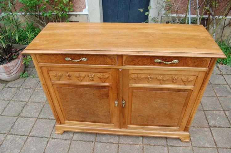 Credenza in noce in stile Art Nouveau, circa 1900