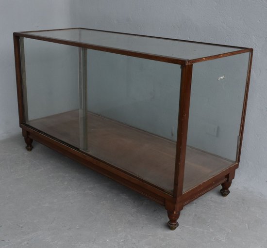 Low Shop Window with Sliding Door 1900