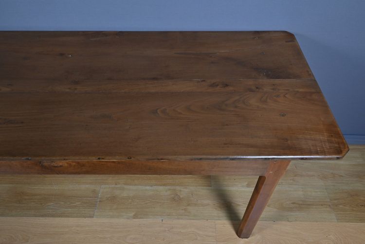 Chestnut Farmhouse Table, 8 to 10 place settings - Late 19th century