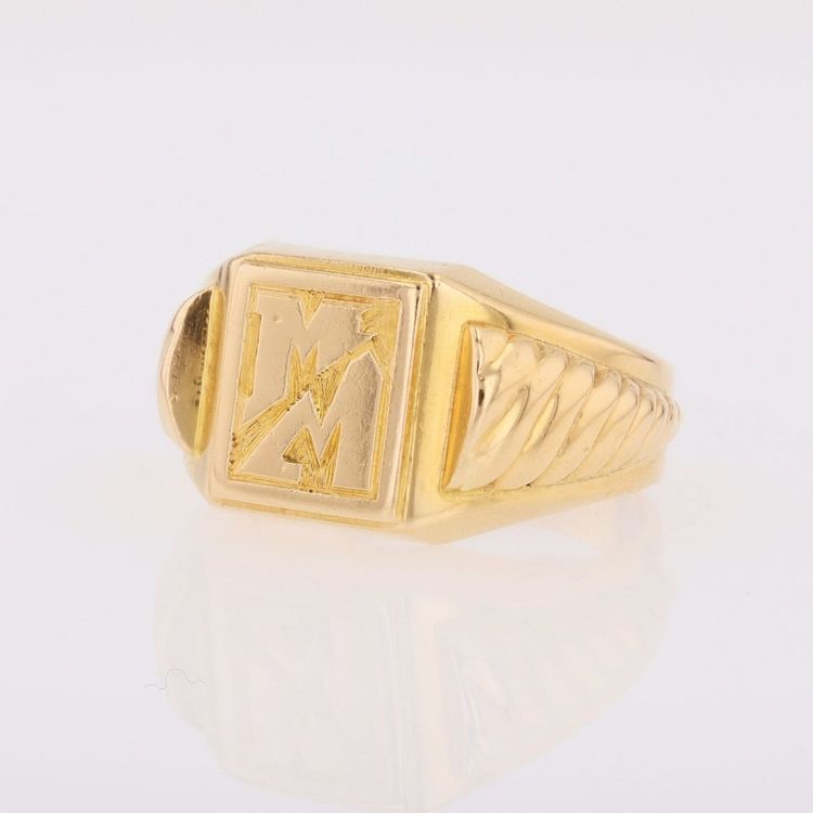 Initialen-Ring aus Rotgold