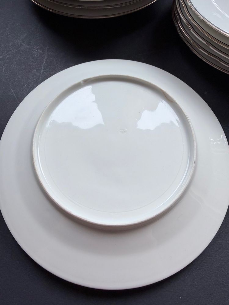 Porcelaine de Paris - Serving piece - Comtal crown