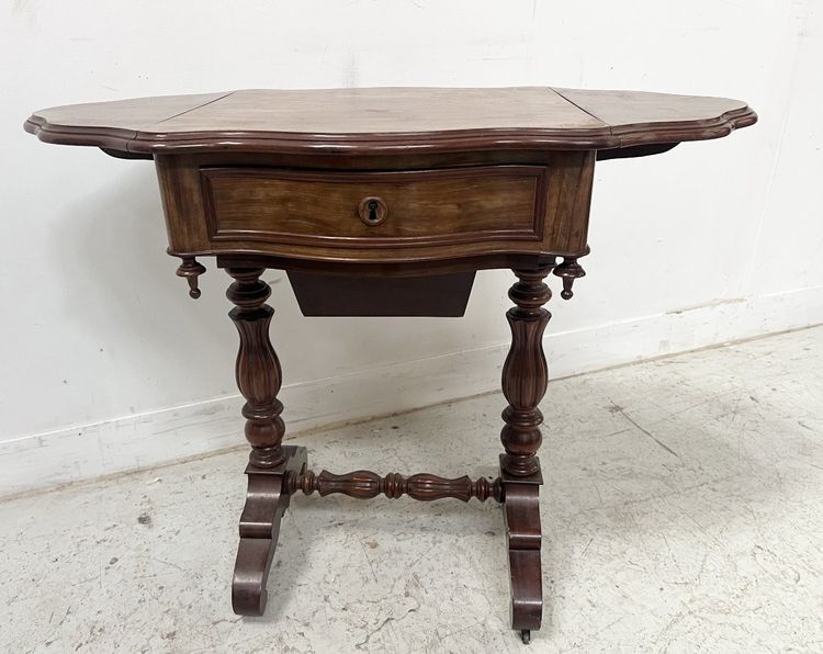 Napoleon period book table in mahogany and veneer 19th century