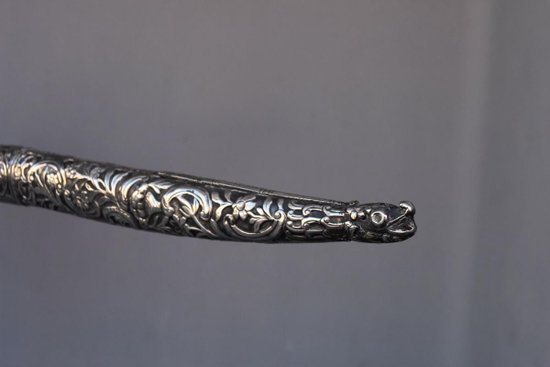             Couteaux Oriental Type Yatagan  Corne  Blonde Et Argent            