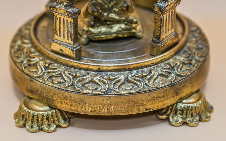 Rare Asian bronze table chime bell