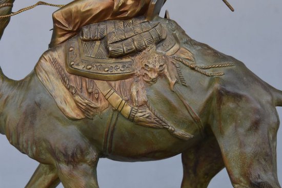             "Le méhariste" spectaculaire bronze orientaliste Edouard Drouot (1859-1945)            