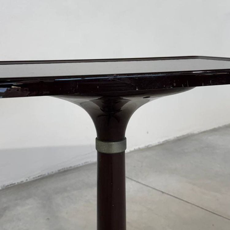 Table basse trolley produite par Kastilia