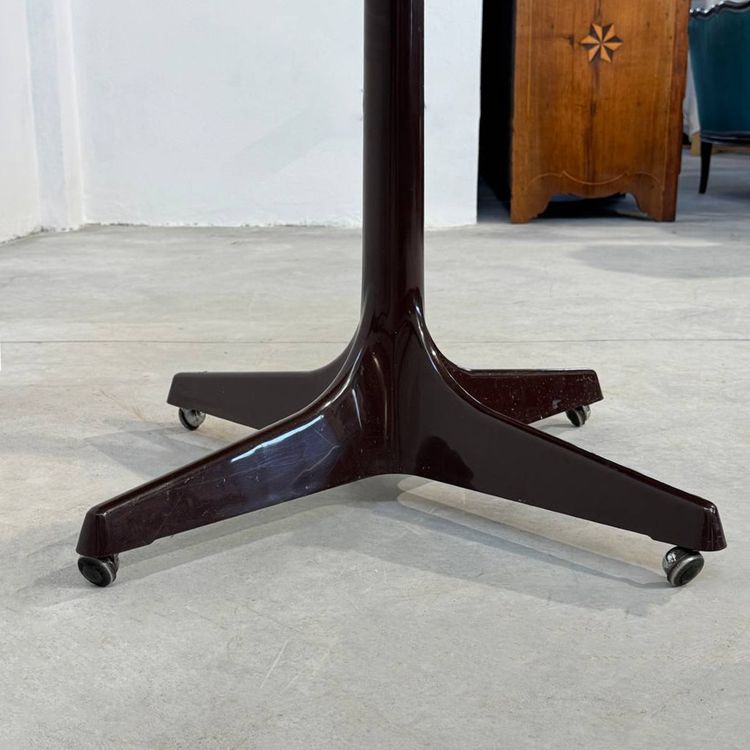 Table basse trolley produite par Kastilia