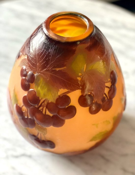 Soufflé Gallé Aux Cerises Vase Jugendstil