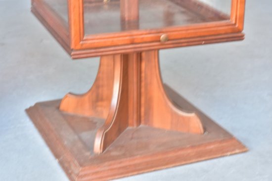             Amazing 50's Birch Revolving Display Case