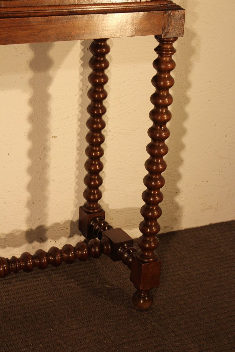 Kleines Renaissance-Möbelstück