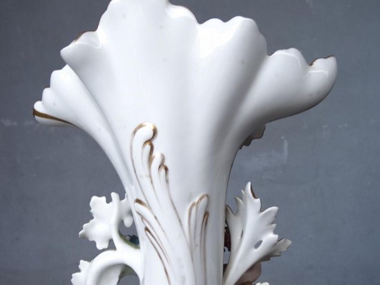 Rare porcelain vase from Paris in 1880