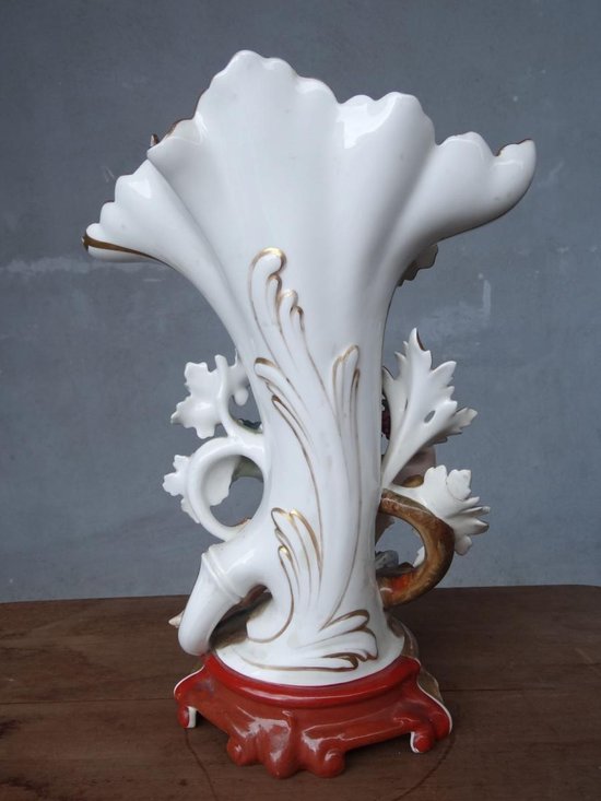 Rare porcelain vase from Paris in 1880
