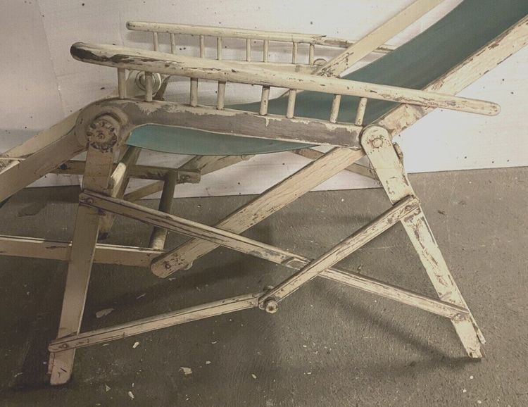 Paire d'Anciens Transats En Bois Laqué XX Siècle