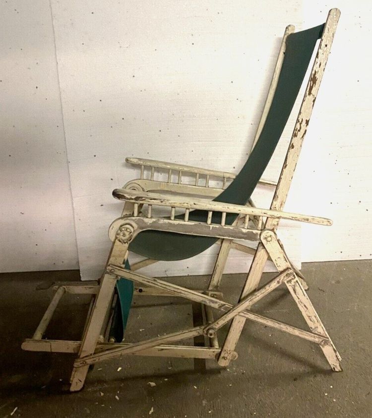 Paire d'Anciens Transats En Bois Laqué XX Siècle