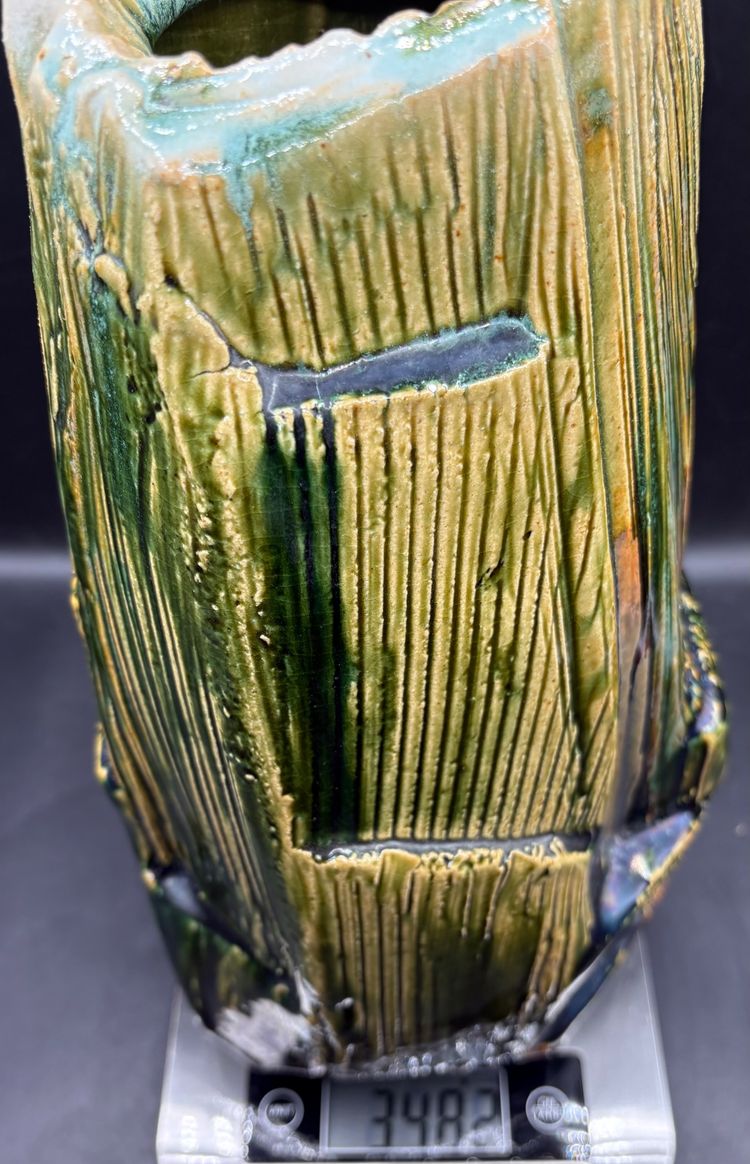 KOROKUSAN JAPANESE VASE