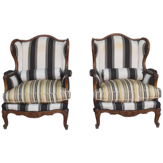 Pair Of Armchairs Bergère à Oreille Style Louis XV In Walnut