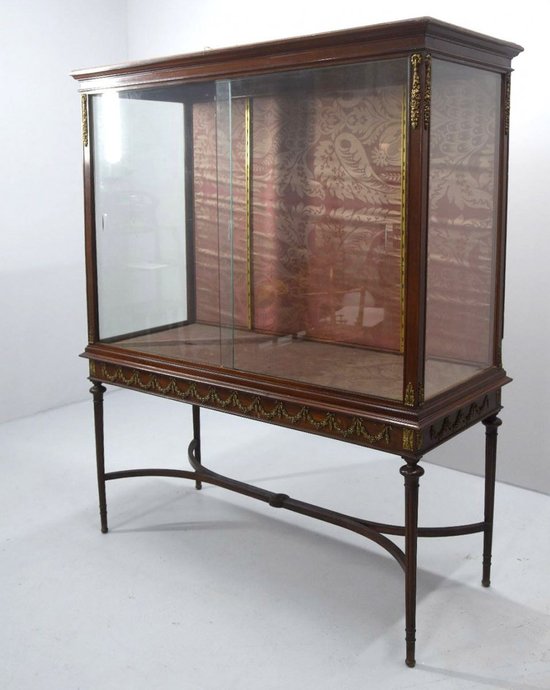 Vitrine d'Exposition époque 1900 Style Louis XVI