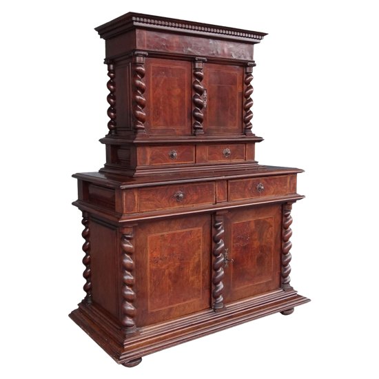 Two Decreasing Bodies of the XVIIth Century In Walnut And Walnut Veneer