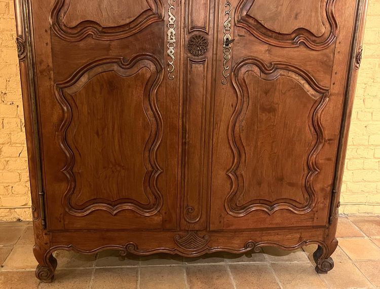 Louis XV Walnut Wardrobe - 18th Century