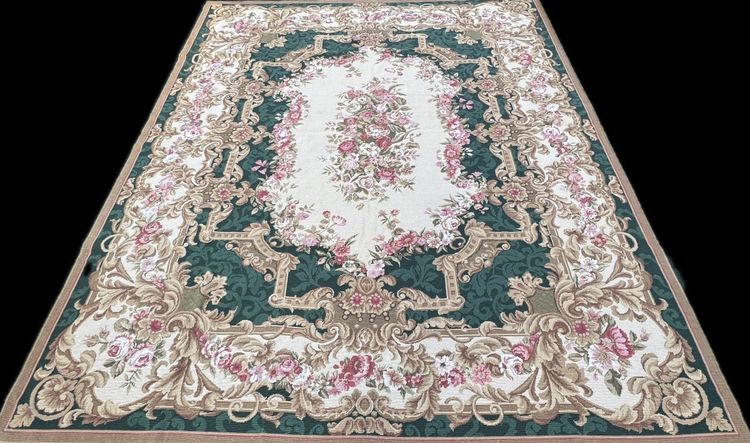 Aubusson-style Knotted Stitch Carpet 290x235 cm