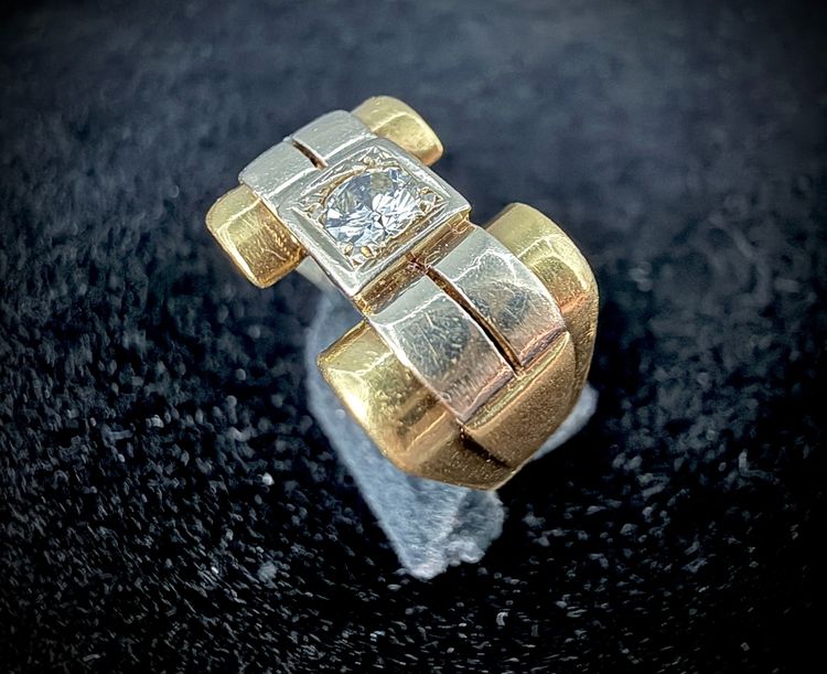 Anello Tank in oro giallo e diamanti