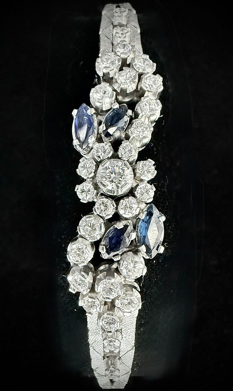 Bracelet or blanc serti de saphirs et brillants