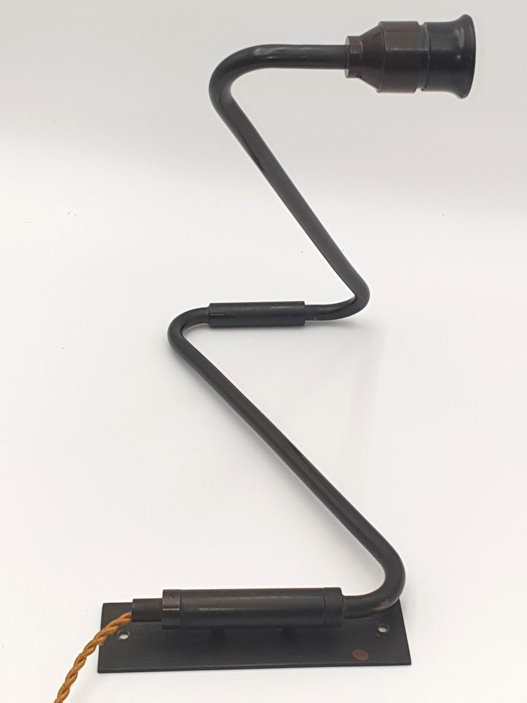 Ancienne lampe d'atelier / d'Architecte circa 1950/60 BRONZE and BAKELITE Moving arms