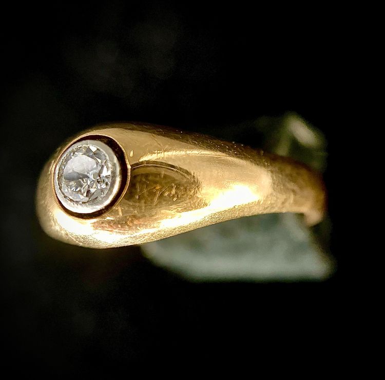 Bague Jonc homme sertie d'un diamant